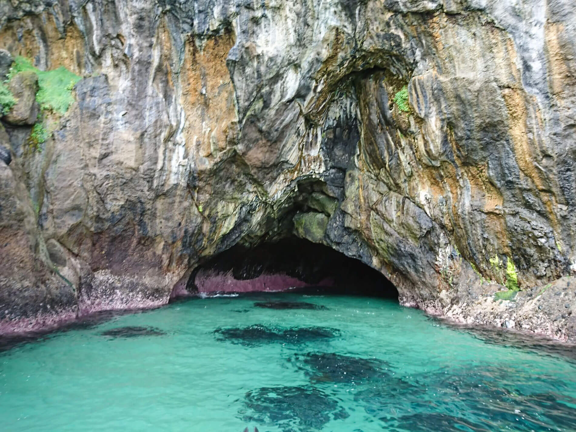 Larrybane-Caves