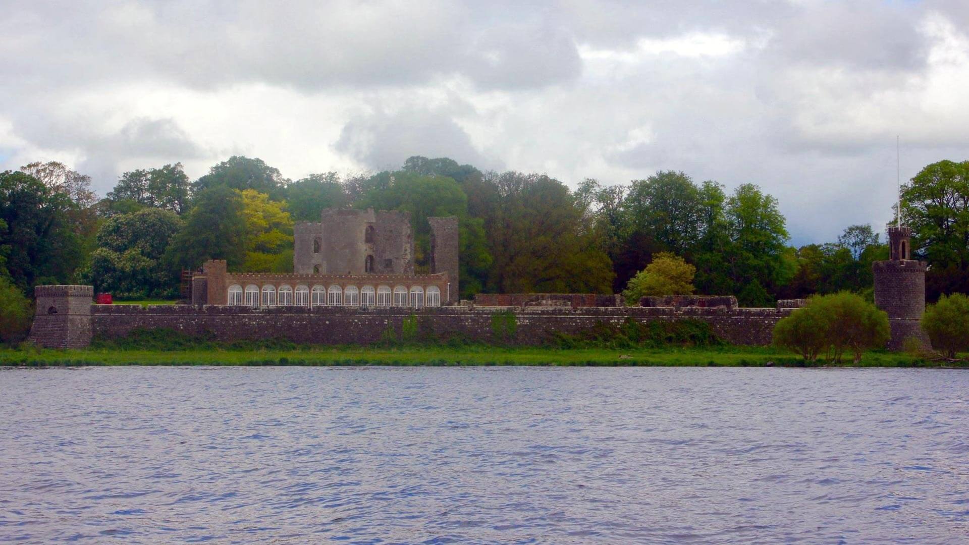 Shanes Castle Lough Trip with Abhainn Cruises
